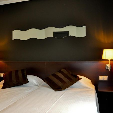Hostal La Rotonda Ourense Luaran gambar