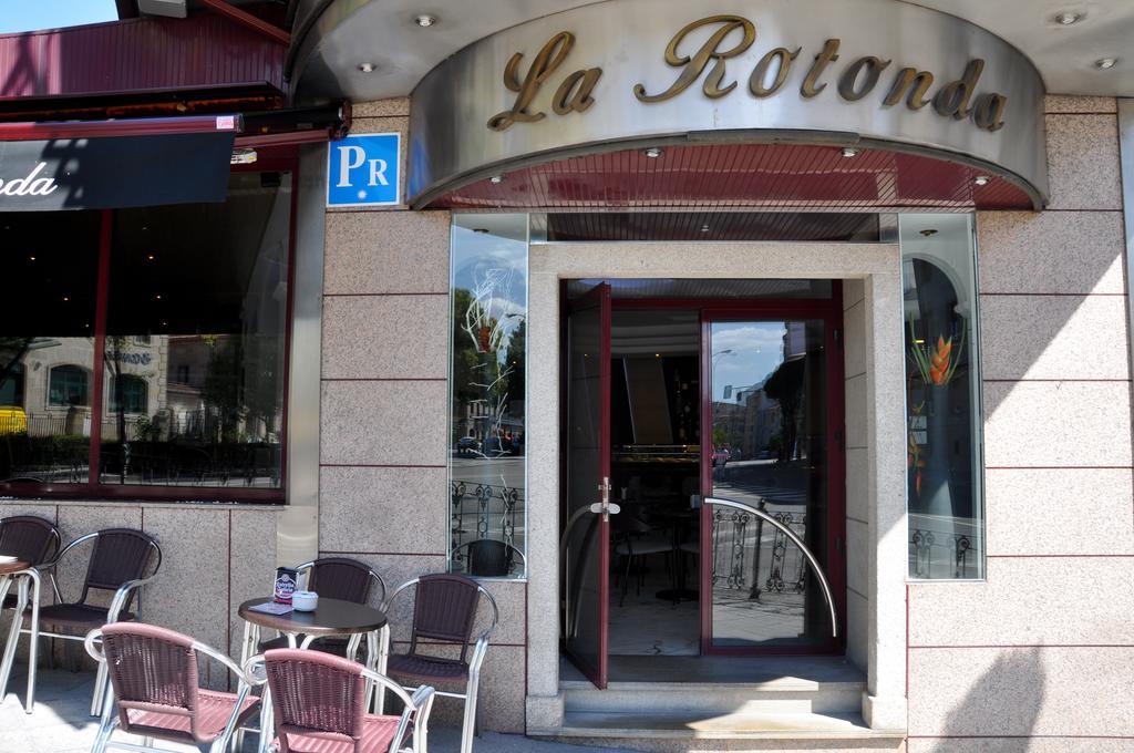Hostal La Rotonda Ourense Luaran gambar