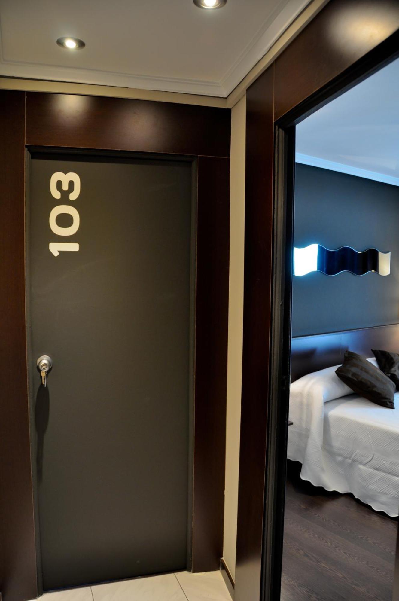 Hostal La Rotonda Ourense Luaran gambar
