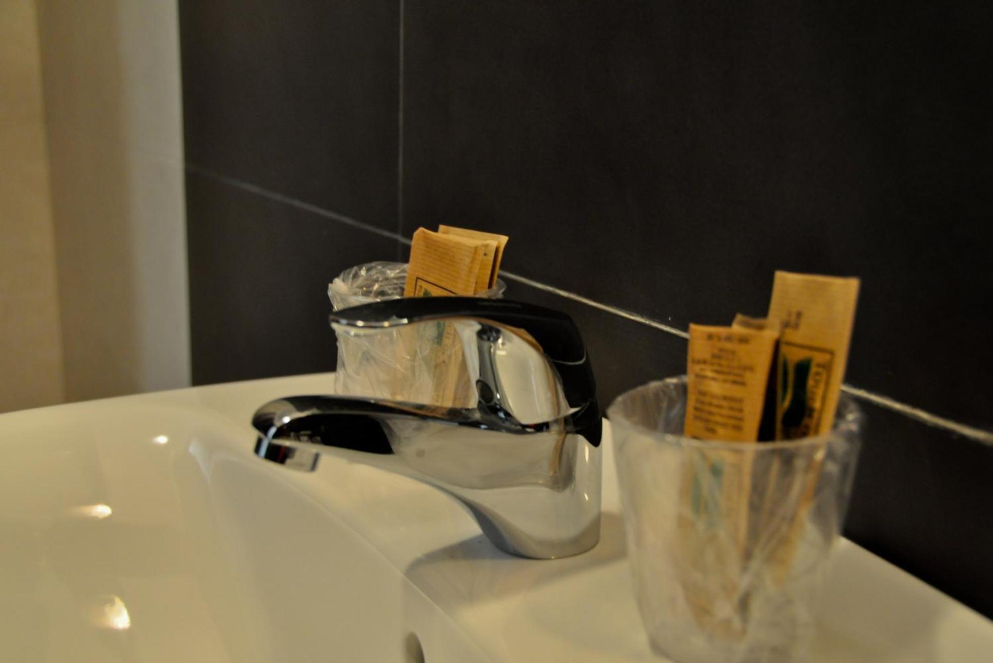Hostal La Rotonda Ourense Luaran gambar