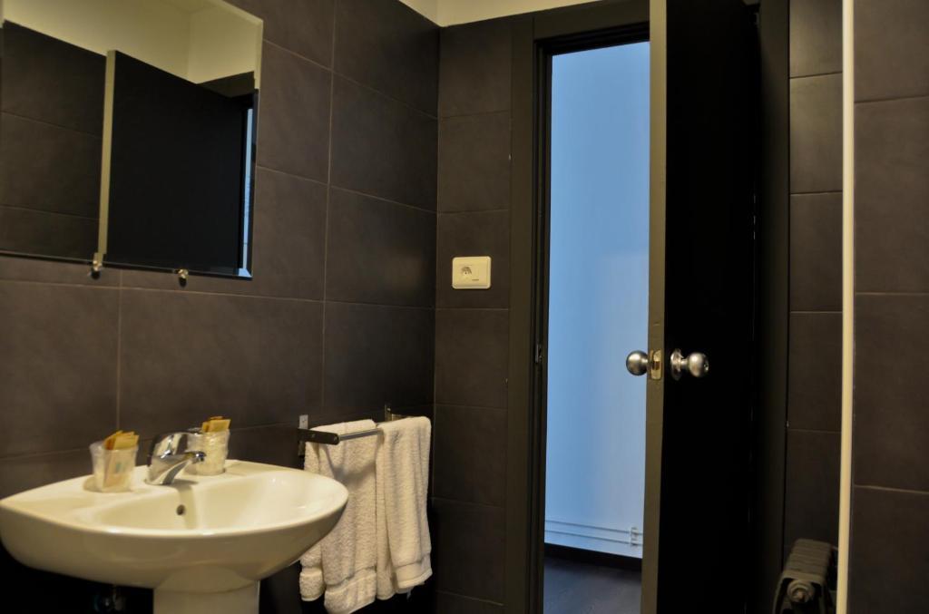 Hostal La Rotonda Ourense Bilik gambar