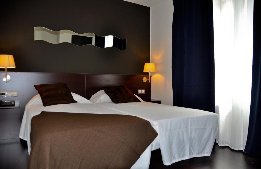 Hostal La Rotonda Ourense Bilik gambar