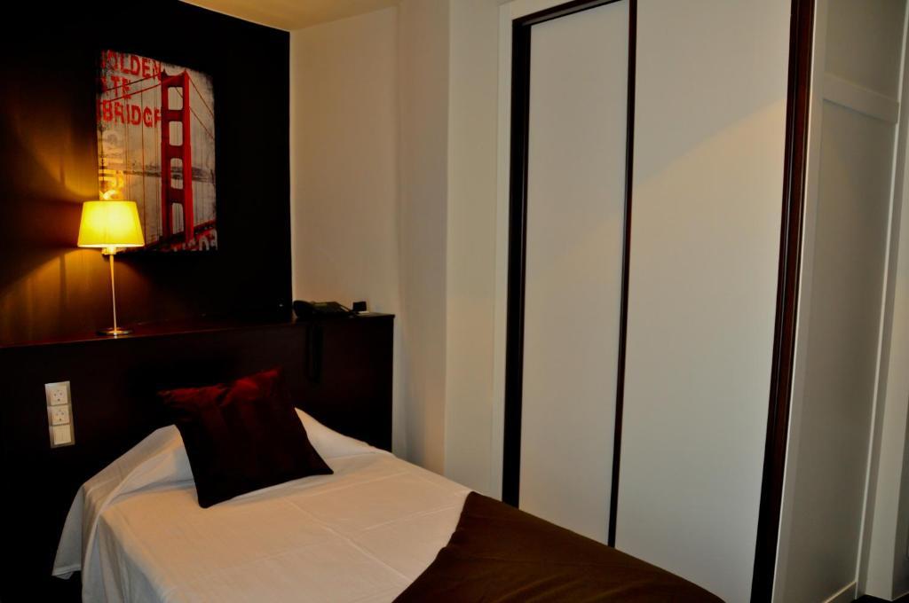 Hostal La Rotonda Ourense Bilik gambar